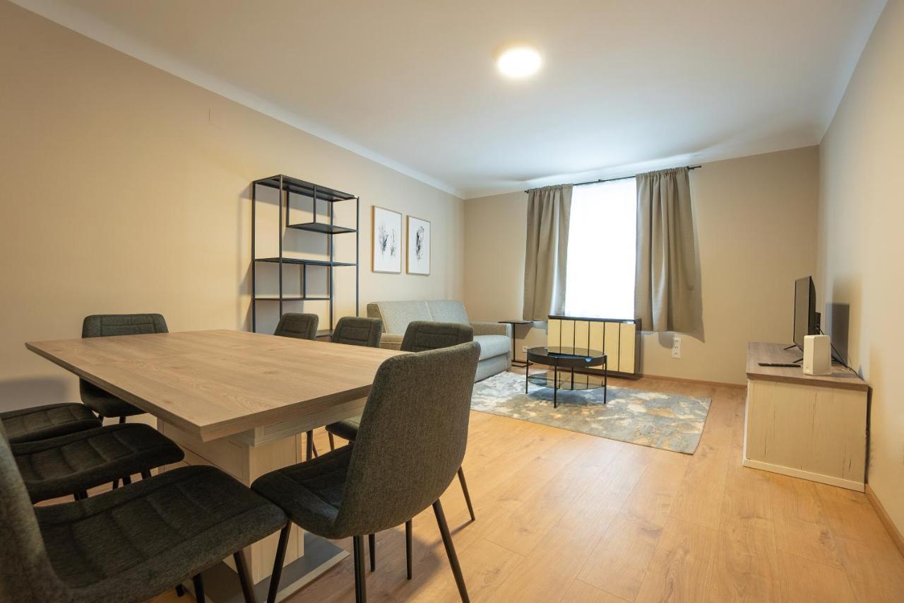 A 2-Bedroom Apartment With A King-Size Bed And A Balcony Is Located Just A 15-Minute Walk From Stephansplatz. Wien Exterior foto