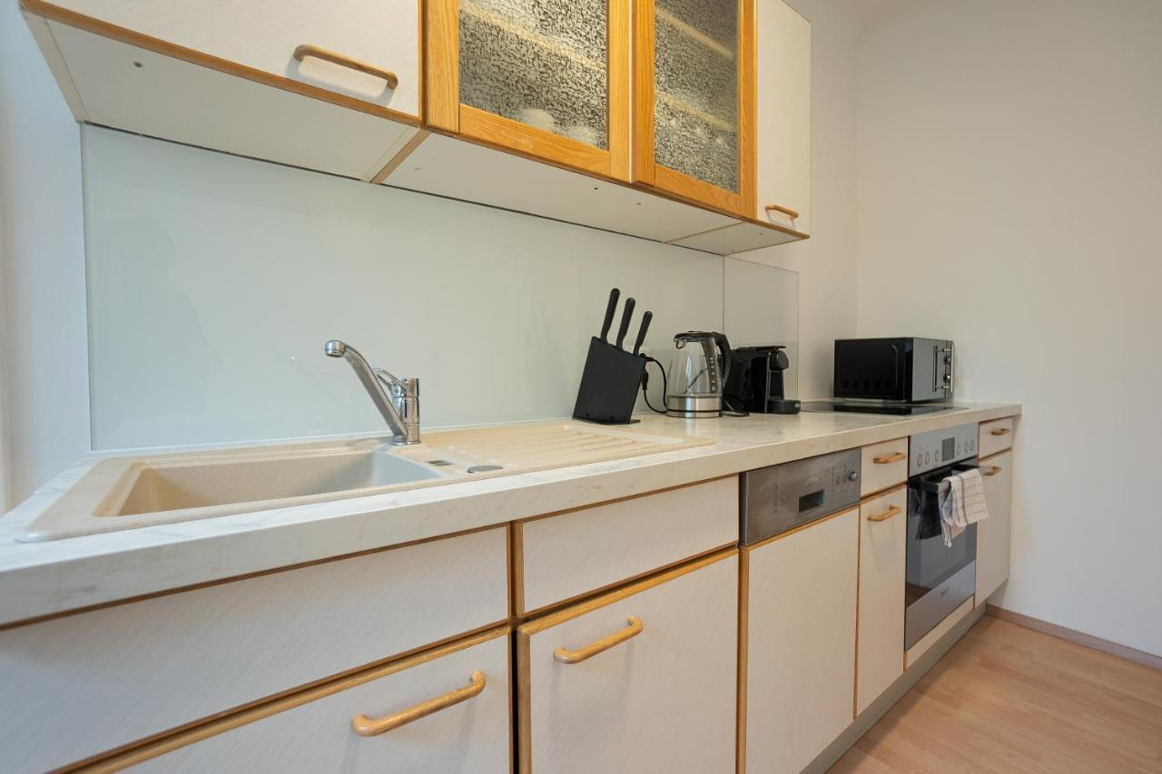 A 2-Bedroom Apartment With A King-Size Bed And A Balcony Is Located Just A 15-Minute Walk From Stephansplatz. Wien Exterior foto